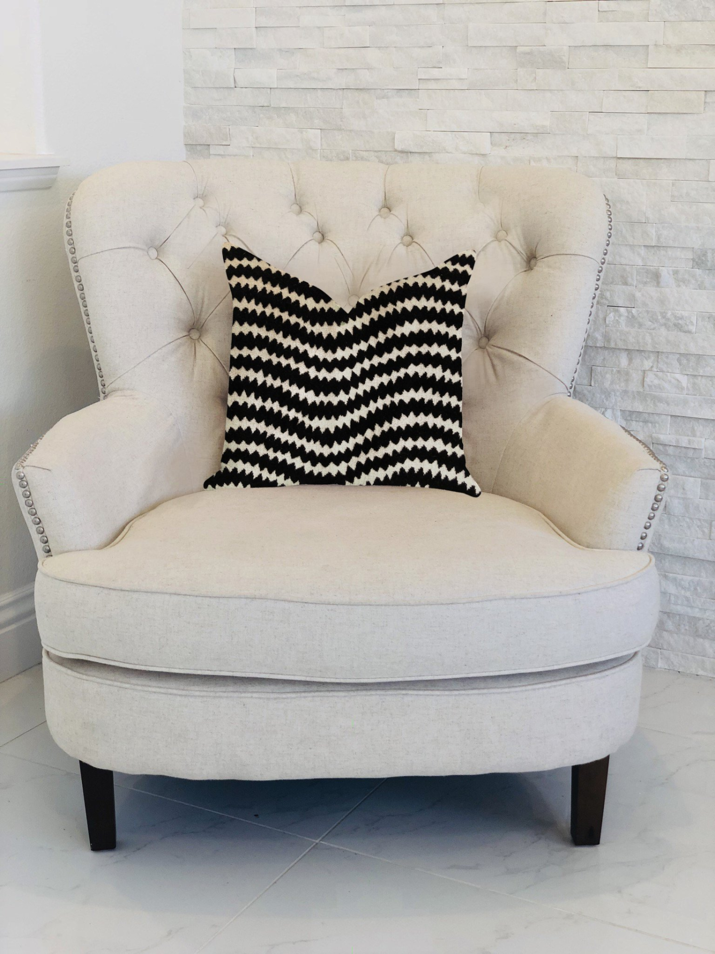 Jagged Fringe Luxury Throw Pillow in Black and Beige