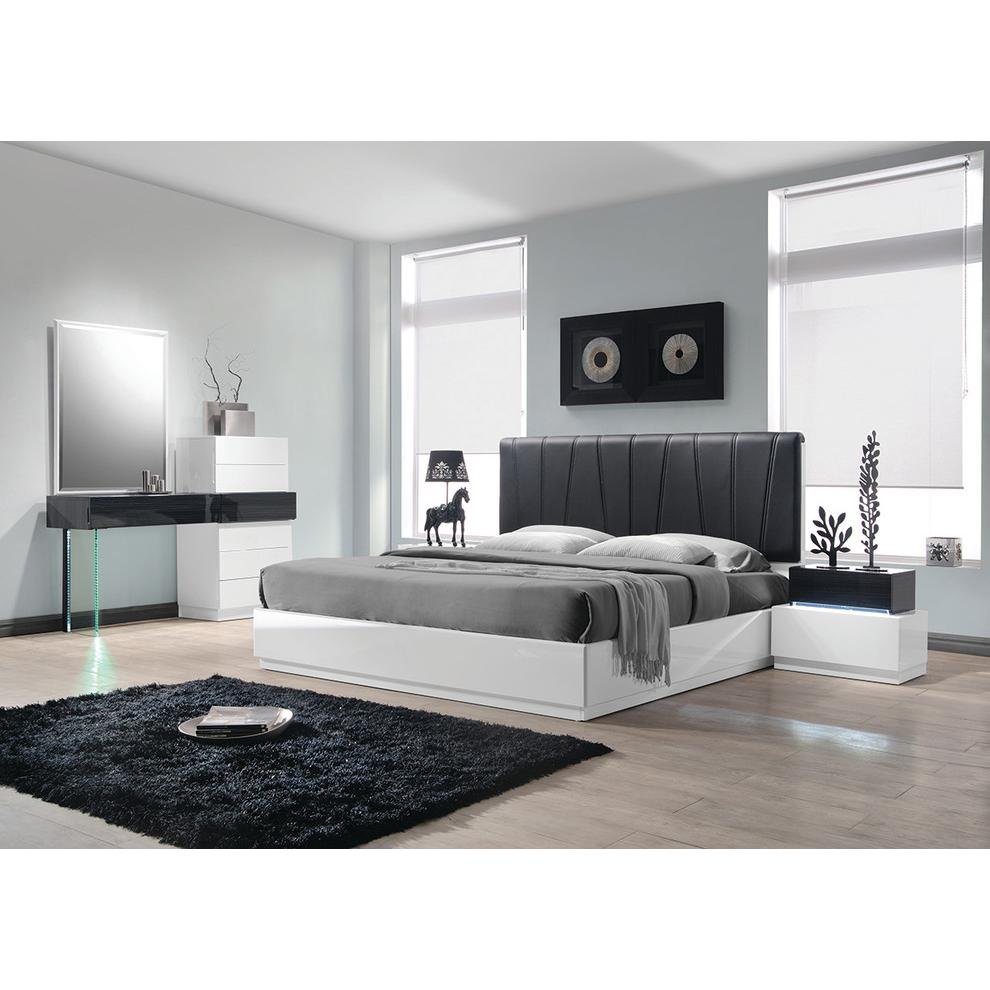 Ireland Modern White Lacquer Platform 5-Piece Bedroom Set