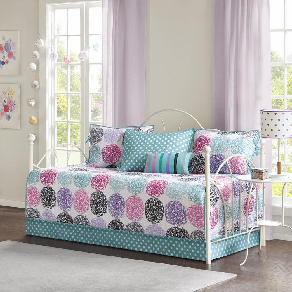 100% polyester Brushed Printed Reversible 6pcs Daybed Set